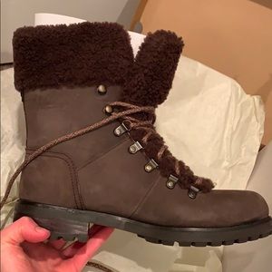 Brand new UGG Fraser boots